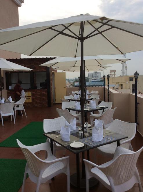 Beverly Hotel Chennai Esterno foto